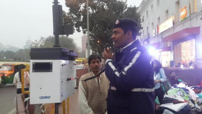 delhigovtappealstoresidentstofollownewtrafficrule